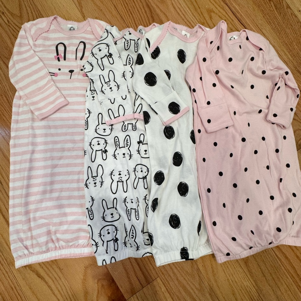 Gerber | 4- pack onesies | 0-6 months | brand new